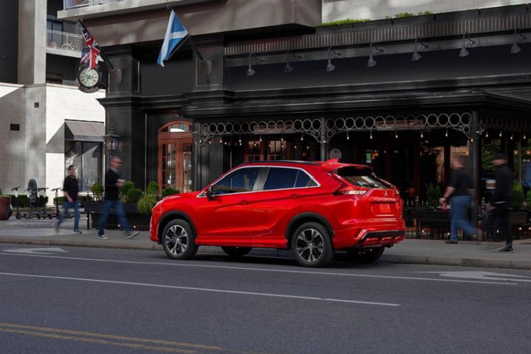 Mitsubishi Eclipse Cross 2021, thiet ke moi ban ra tu 24.600 USD-Hinh-7