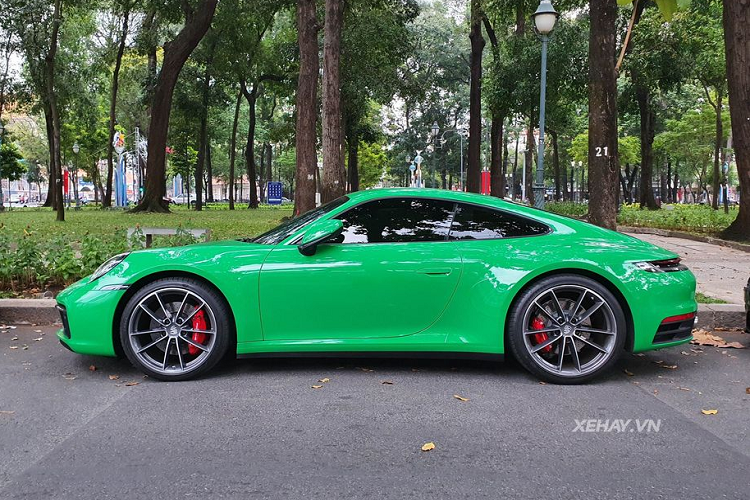 Porsche 911 Carrera S hon 7 ty, doc nhat Viet Nam o Sai Gon-Hinh-4