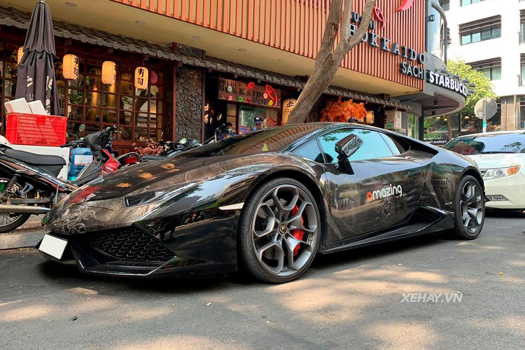 Sieu xe Lamborghini Huracan voi “bo canh” hoa van doc nhat Sai Gon