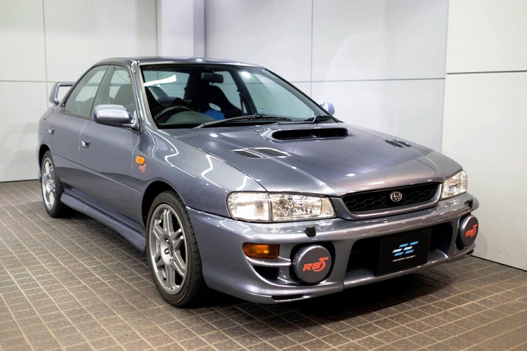 Subaru Impreza 1999 chay 6.500km, chao ban 2,16 ty dong