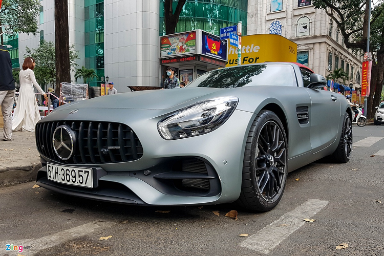 Chi tiet Mercedes-AMG GT Roadster hon 11 ty, doc nhat Viet Nam