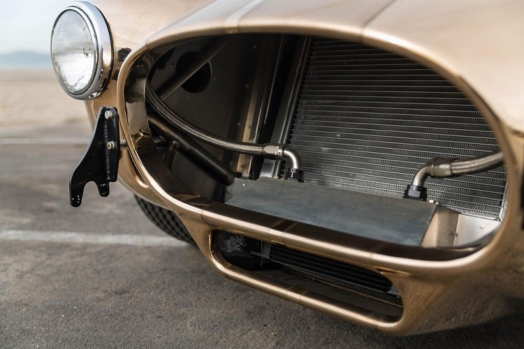 Huyen thoai Shelby Cobra 1965 “nhai” tuyet dep, hon 10 ty dong-Hinh-9