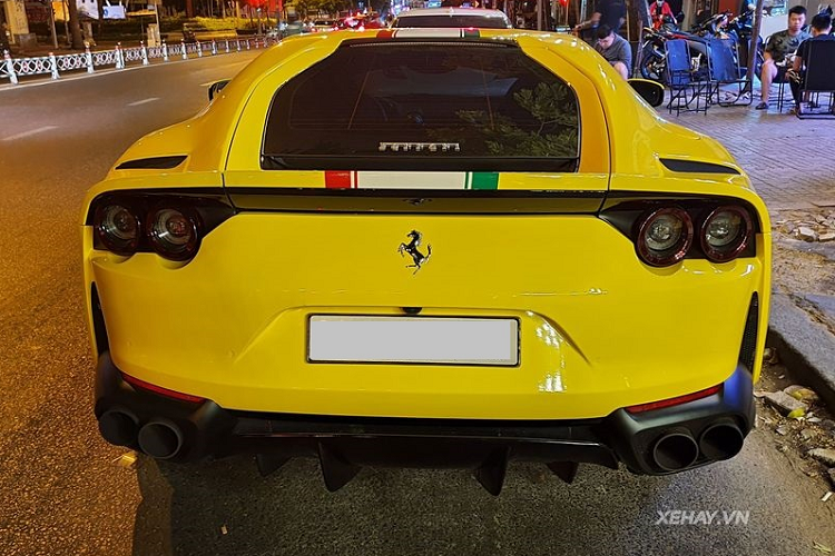 Sieu xe Ferrari 812 Superfast hon 27 ty 