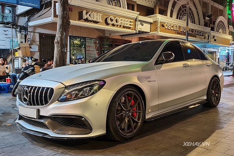 Mercedes-AMG C63 S Edition 1 doc nhat Viet Nam rao ban 4 ty