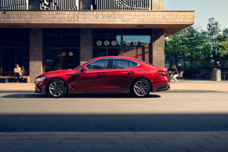 Genesis G70 Launch Edition sap ra mat tai My, 