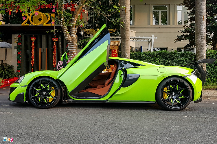 Day la chiec sieu xe McLaren 570S voi goi do doc nhat Viet Nam-Hinh-10