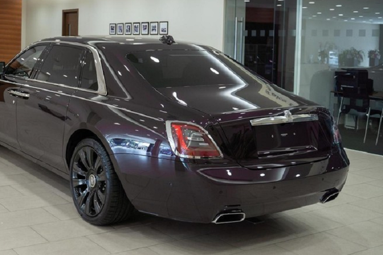 Rolls-Royce Ghost 2021 ve Campuchia, gioi nha giau Viet 