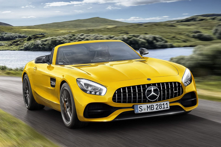 Dai gia Campuchia tau sieu xe Mercedes-AMG GT R mui tran 