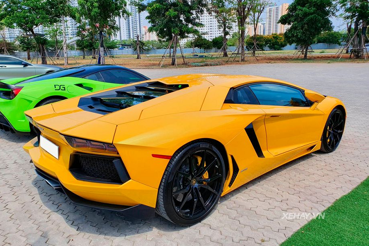 Lamborghini Aventador dau tien tai Viet Nam sau 9 nam van 