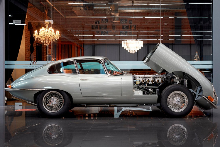 Jaguar E-Type chay dien phong cach 1961, tu 13,4 ty dong-Hinh-3