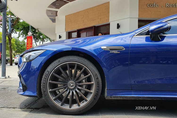 Can canh Mercedes-AMG GT 53 4Matic+ hon 6,2 ty tai Viet Nam-Hinh-6