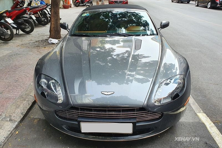 Sieu xe Aston Martin V8 Vantage Roadster 