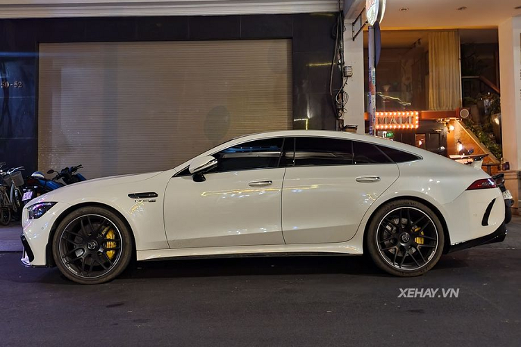 Mercedes-AMG GT 63S doc nhat tai Viet Nam manh hon ca Lamborghini-Hinh-4