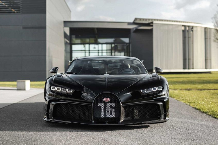 Bugatti Chiron thu 300 xuat xuong, ban ra toi 92 ty dong-Hinh-3