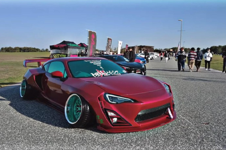 Toyota 86 do phong cach “stance” doc va di nhat the gioi