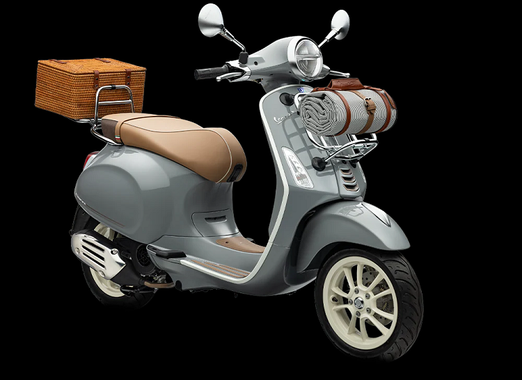 Vespa Picnic them it phu kien, 