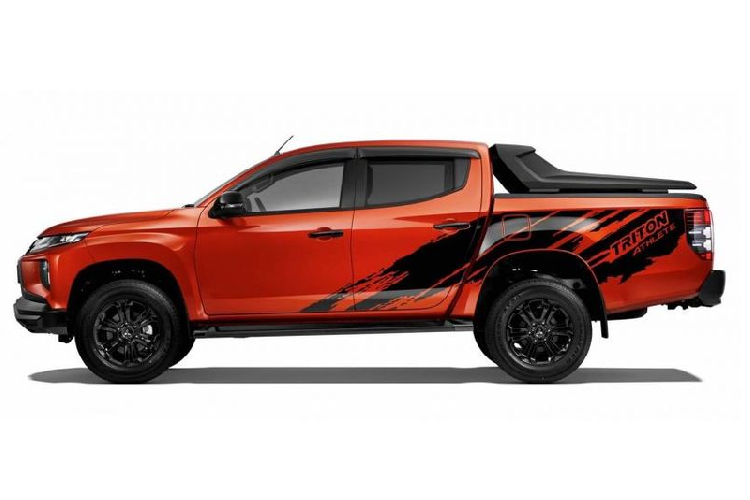 Mitsubishi Triton Athlete 2021 tu 790 trieu dong, 