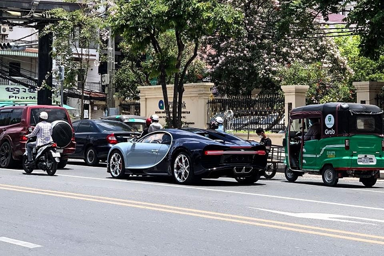 Bugatti Chiron hon 85 ty tai Campuchia, dai gia Viet 