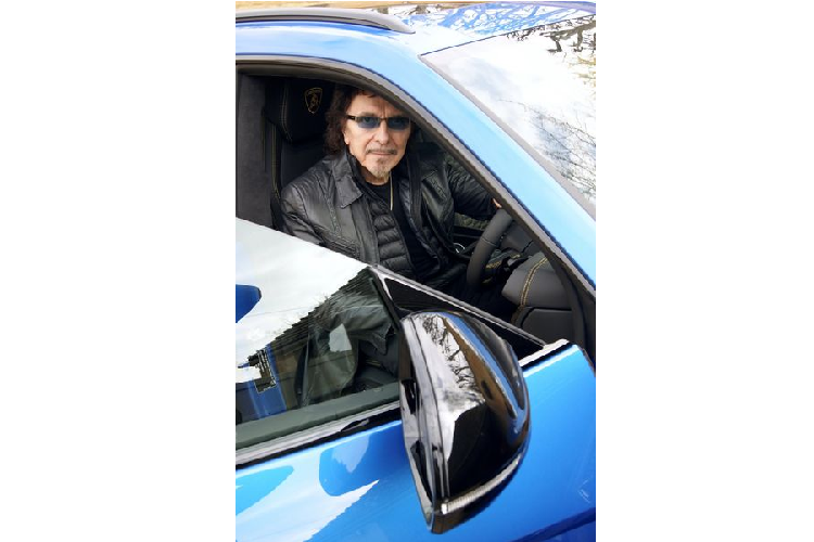 Lamborghini Urus gia nhap doi “ xe khung” cua rocker Tony Iommi-Hinh-2