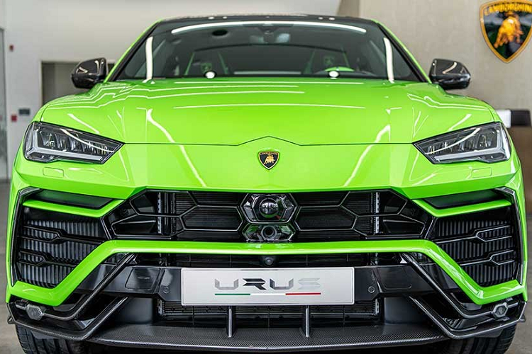 Lamborghini Urus Pearl Capsule 