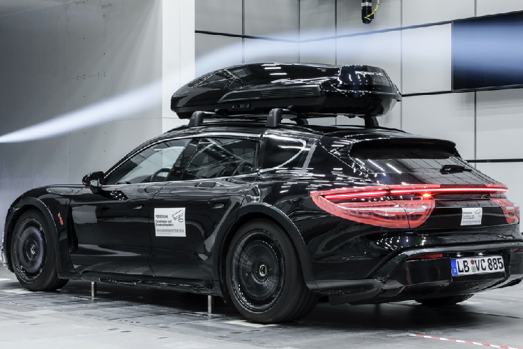 Cop mui Performance giup Porsche on dinh o van toc 200 km/h-Hinh-5