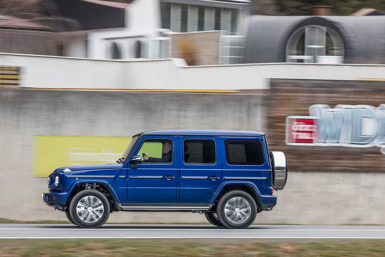 Mercedes-Benz G-Class may dau ve Viet Nam, chi hon 8 ty dong-Hinh-6