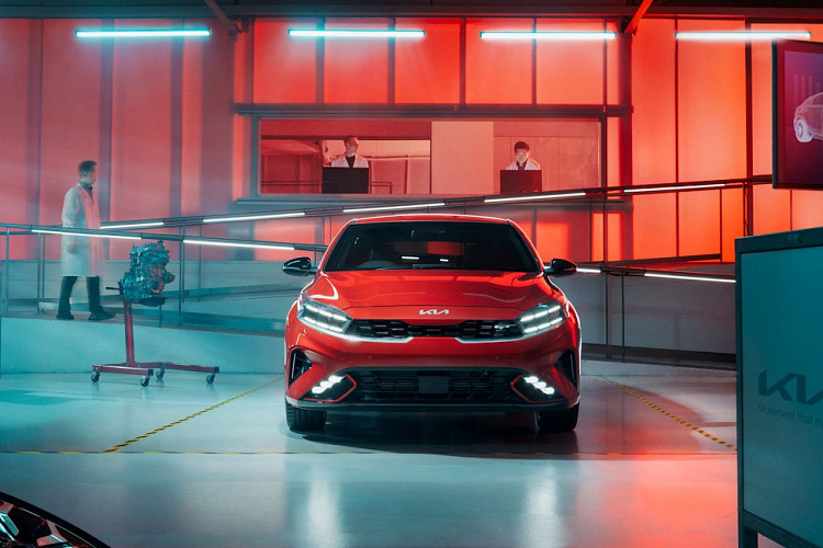 Kia Cerato 2021 hon 460 trieu dong tai Australia, cho ve Viet Nam