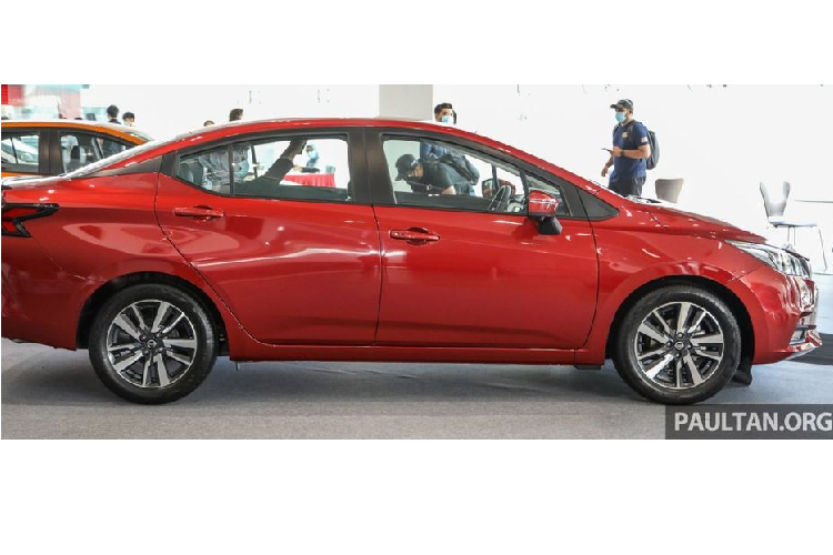 Nissan Sunny 2021 gia re tai Viet Nam doi ten, 