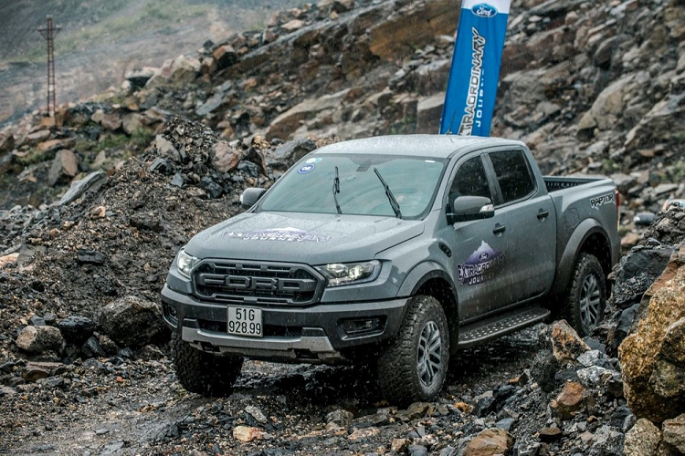 Ford Ranger Raptor tai Viet Nam 