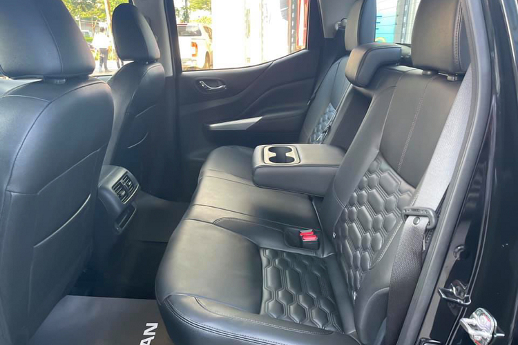 Can canh Nissan Navara VL 4x2 AT 2021 gia 845 trieu tai Viet Nam-Hinh-7