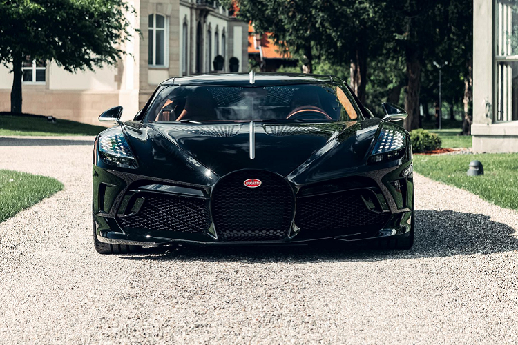 Bugatti La Voiture Noire hon 437 ty dong sap den tay chu so huu