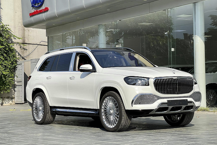 Can canh Mercedes-Maybach GLS 600 mau doc, gan 17 ty tai Ha Noi