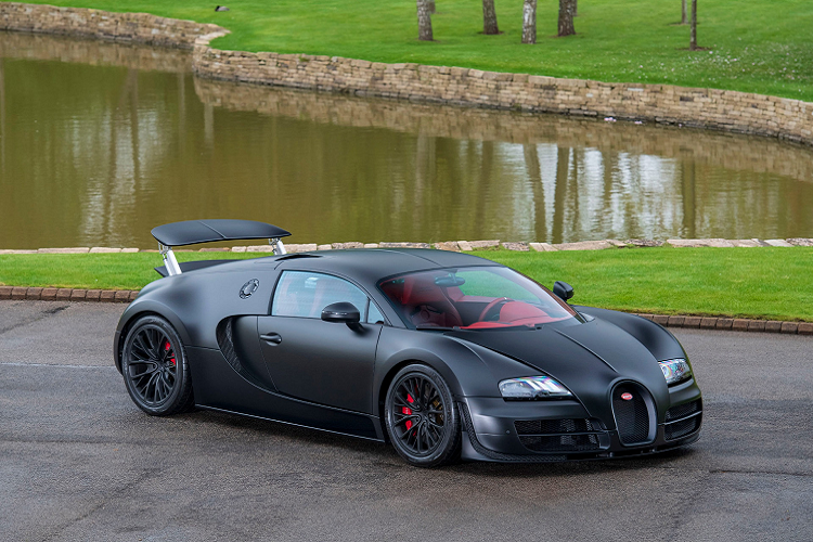 Bugatti Veyron Super Sport trieu do cuoi cung duoc rao ban