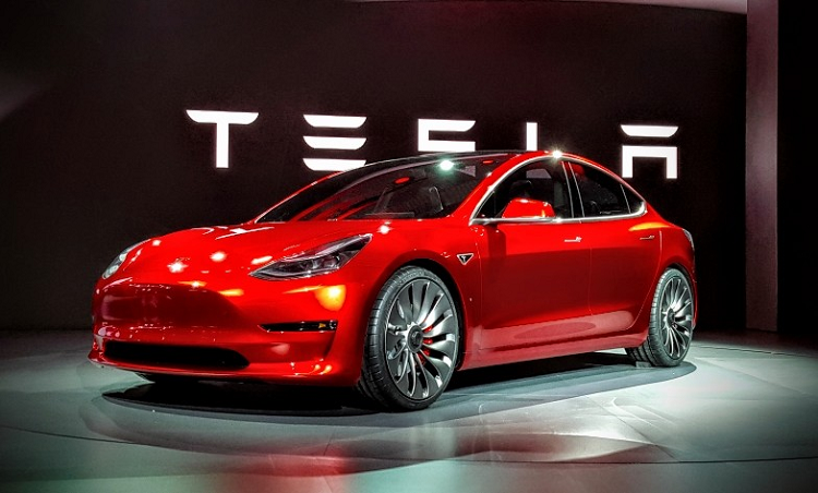 Tesla Model 3 lot top oto ban chay nhat toan cau