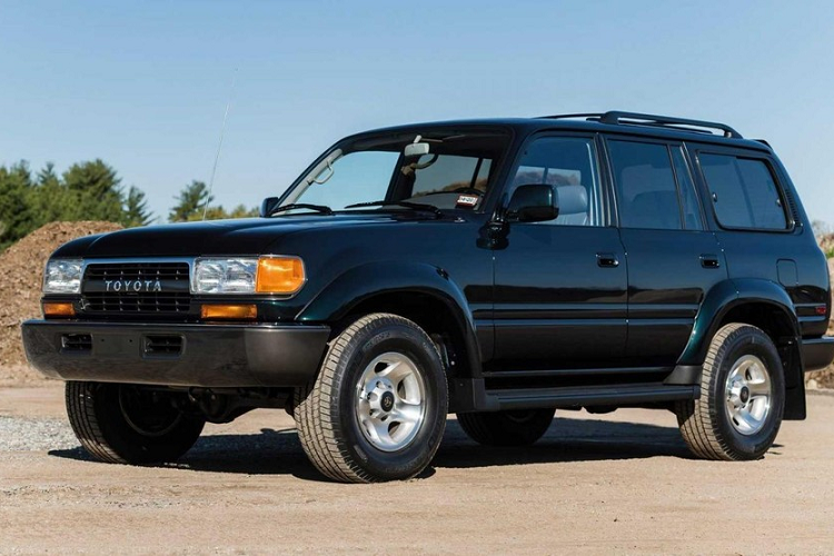 Toyota Land Cruiser 1994 dat ngang Mercedes-Benz G-Class 