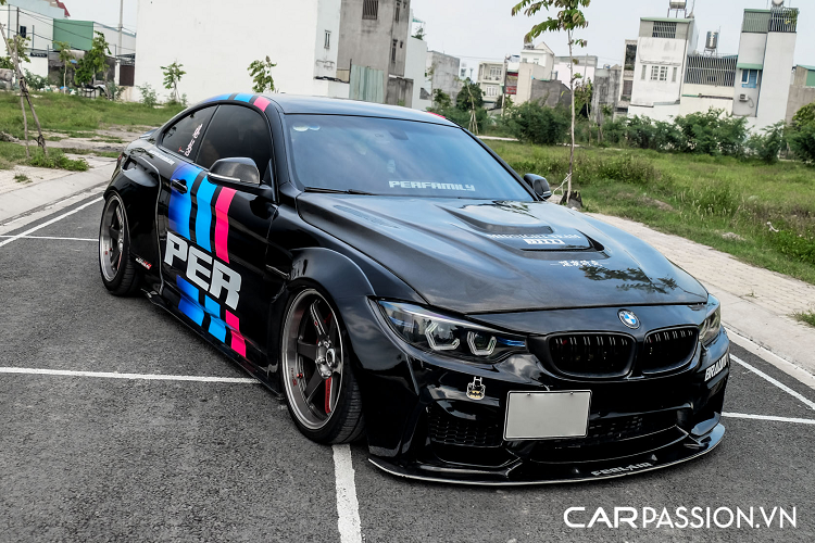 BMW 428i coupe o Sai Gon - tien do du “dap thung” Honda Civic RS