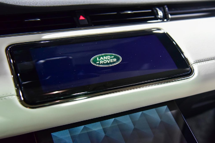 Range Rover Evoque L 2021 ra mat, ban ra tu 1,4 ty dong-Hinh-7