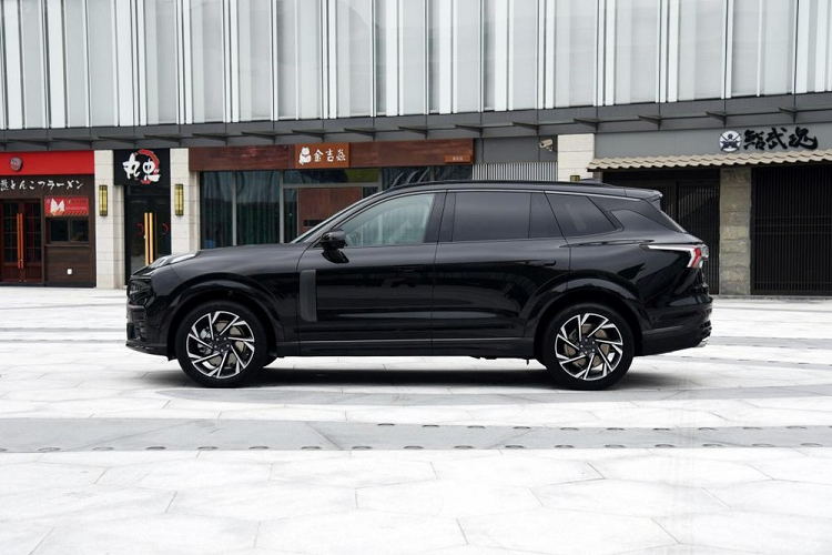 Lynk & Co 09 - SUV co lon co toi 6 man hinh noi that-Hinh-11