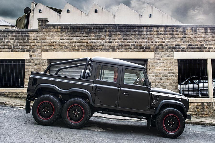 Kahn Flying Huntsman 6x6 - ban do Defender 6 banh gan 16 ty dong-Hinh-2