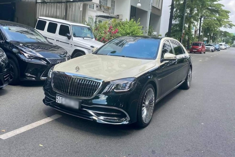 Mercedes-Maybach S450 moi chay 3 nam, da 