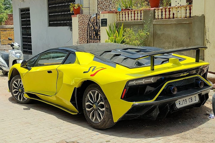 Chiec sieu xe Lamborghini Aventador SVJ 