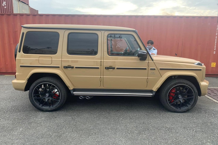 Dai gia Binh Phuoc tau Mercedes-AMG G63 voi dan ao 150 trieu dong-Hinh-5