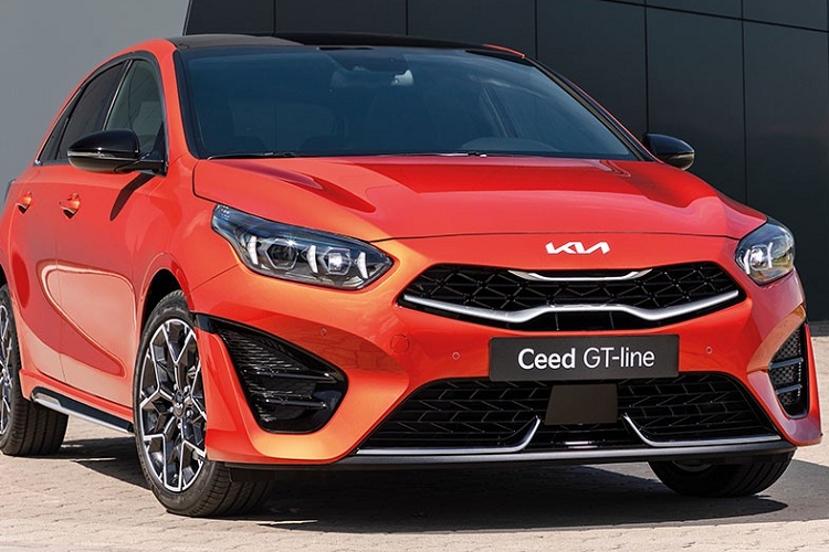 Kia Ceed 2022 trinh lang, 