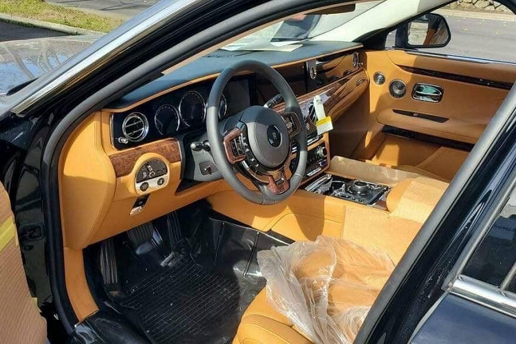 Rolls-Royce Ghost 2021 dau tien ve Viet Nam do dang Phantom VIII-Hinh-4