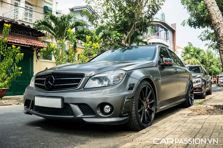 Mercedes-Benz C63 AMG W204 - 