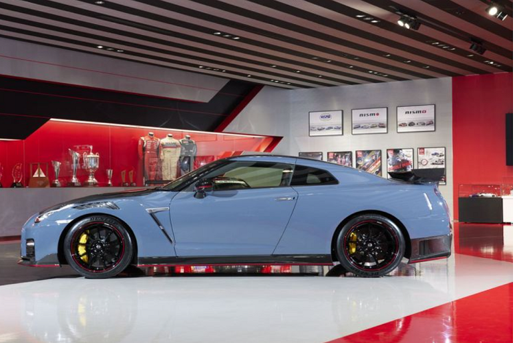 Nissan GT-R ban Nismo 2022 gan 5 ty dong 