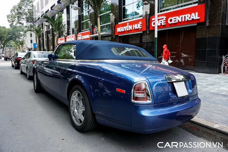 Ngam Rolls-Royce Phantom Drophead Coupe 2008 trieu do o Sai Gon-Hinh-2