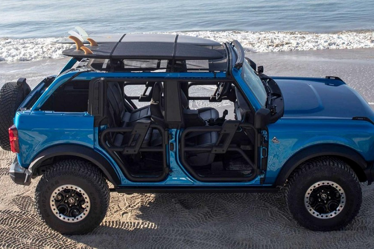 Ford Bronco Riptide - SUV dia hinh ly tuong cho dan di bien-Hinh-8