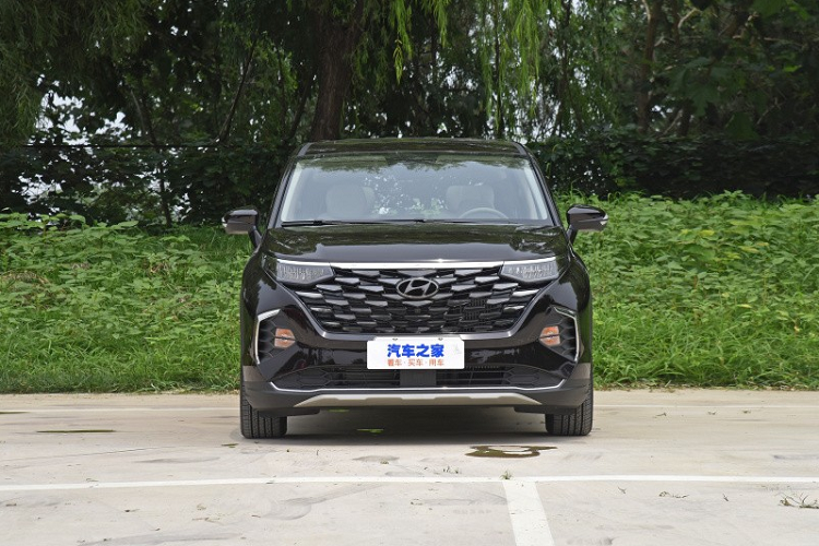 Hyundai Custo 2021 tu 619 trieu dong, ban ra 