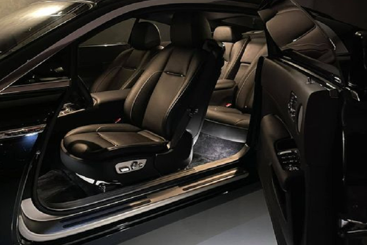 Lo noi that Rolls-Royce Wraith sieu sang, 